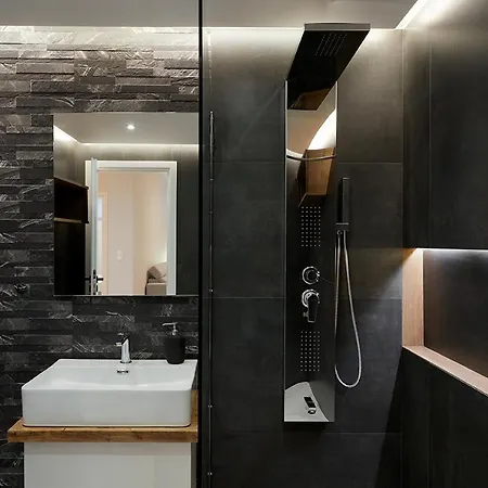 Central & Comfy Apartment 2Mins Walking From Metro Αθήνα Εξωτερικό φωτογραφία