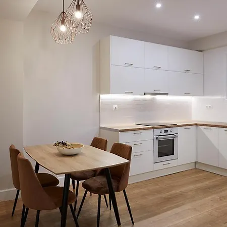 Central & Comfy Apartment 2Mins Walking From Metro Αθήνα Εξωτερικό φωτογραφία